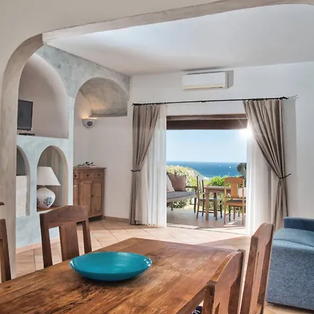 Sea View Grande Pevero 6 Feriehus